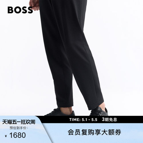 徽标点缀系带抛光皮革运动鞋