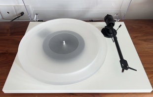 送亚克力转盘+灯带 Pro-Ject/宝碟E1唱放版和BT蓝牙版黑胶唱机