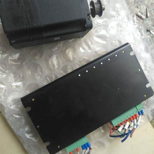 DT60BL100-230电机   DBLS-01 直流无刷电机套装 150W 加驱动器