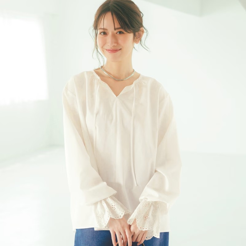 日本代购2025年秋季女士可叠穿蕾丝袖成熟可爱套头衬衫 有大码