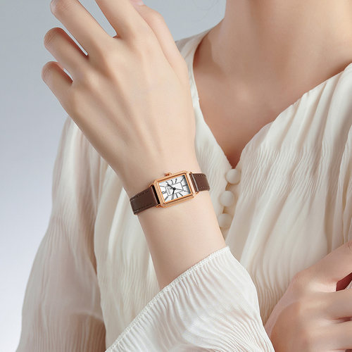 聚利时专柜正品女士防水小方表