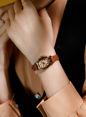 聚利时手表女款轻奢小众高级感复古学生小表盘小巧精致女士石英表