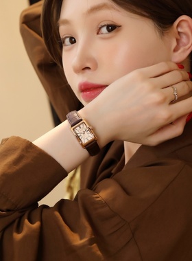 聚利时手表女款气质轻奢小方表2025新款高颜值复古方形女士石英表