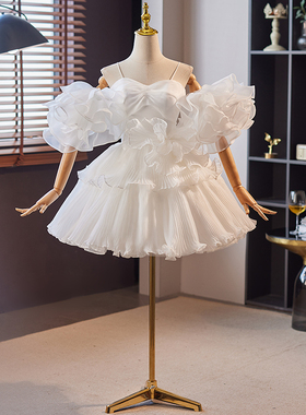 成人白色宴会轻礼服高级感在逃公主生日party高端吊带小个子短裙