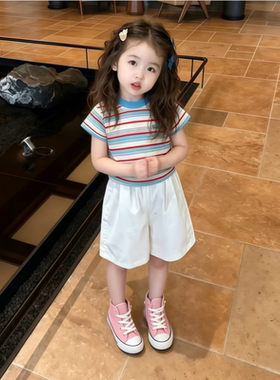 法国Uamtor女童套装2026夏款超好看儿童彩色条纹短袖上衣白色短裤