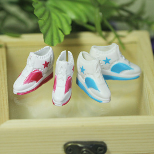 迷你鞋子 蓝色红色图案白底运动鞋板鞋 平底鞋星星装饰白波鞋休闲