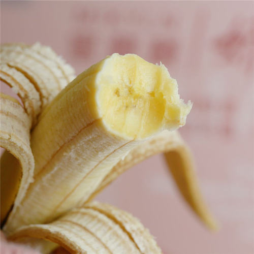 天宝香蕉香糯软甜 新鲜高山原生态外皮斑点更甜  生香蕉勿放冰箱 - 封面