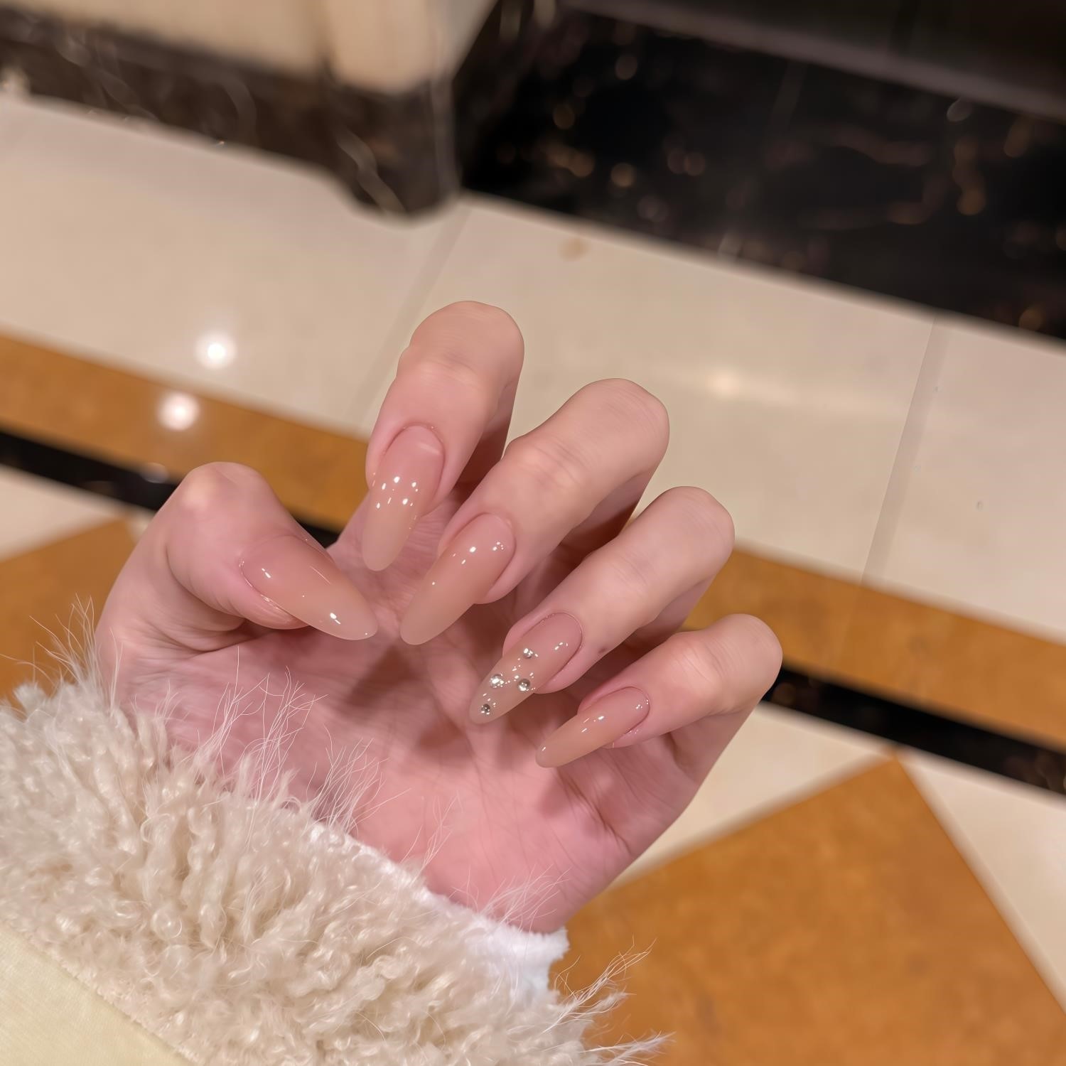 极简闪钻穿戴甲短款裸色显白高级感纯手工美甲贴片甲片2026新年款,彩妆/香水/美妆工具,穿戴甲/甲片,淘宝优惠券,粉丝福利购,淘宝优惠卷