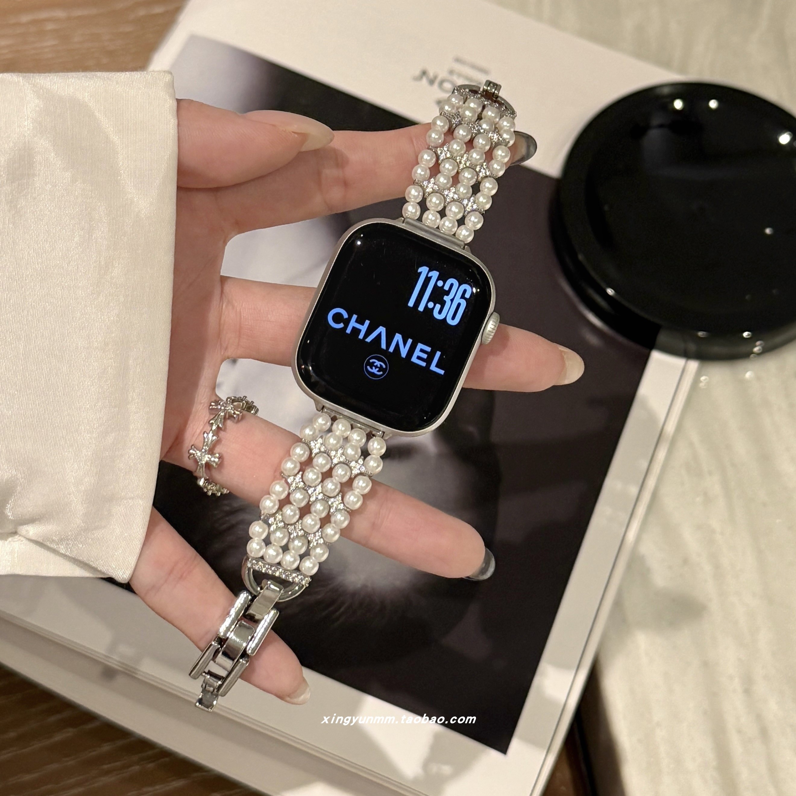iwatch11表带苹果韩系珍珠铜链女