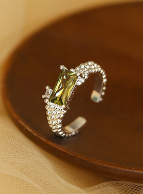 祖母绿色~轻奢高级感水晶银戒指
