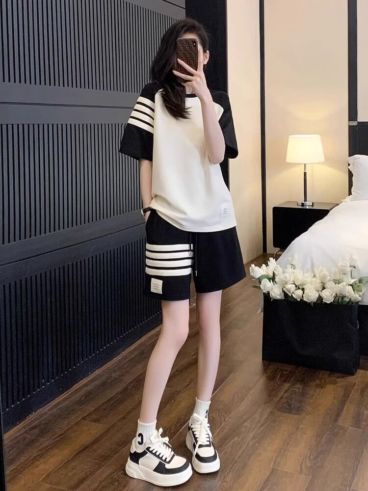 时尚运动套装女夏2025新款网红小个子宽松显瘦休闲短袖短裤两件套
