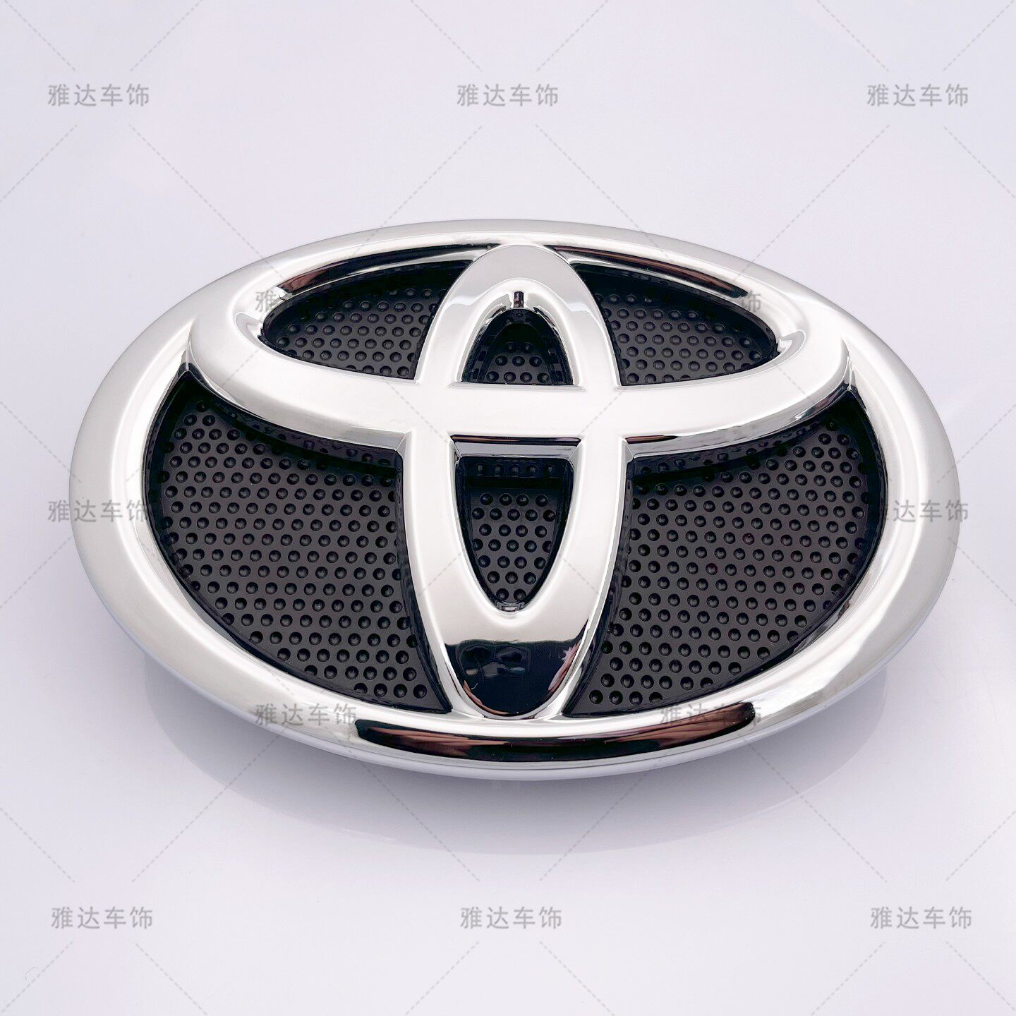 07-23年丰田兰德酷路泽前中网标 VXS 陆巡GT版GXR 5.7 V8后尾门标