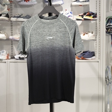 李宁吉米巴特勒男子短袖2025新品篮球系列一体织修身T恤ATSV049