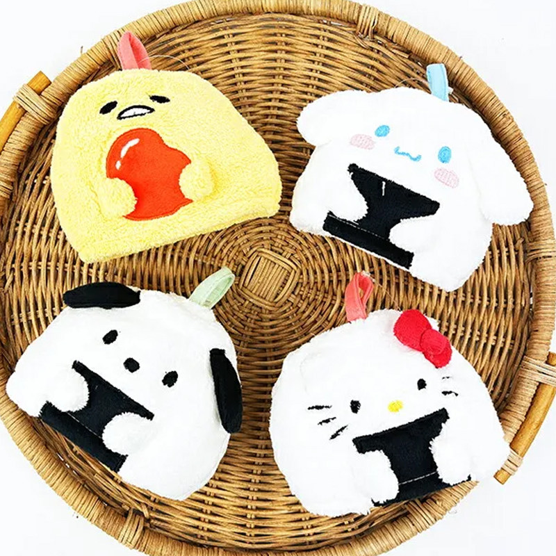 日本三丽鸥kitty玉桂狗饭团零钱包包挂件登山扣