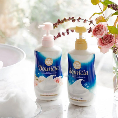 COW牛乳石碱经典花香泡沫沐浴露牛奶沐浴乳保湿滋润清洁持久留香