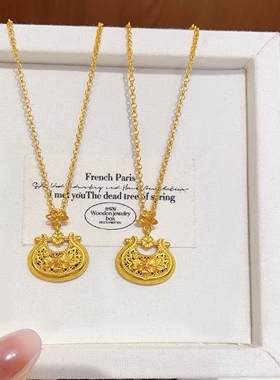 新中式沙金镂空灵蝶锁芳莲花项链如意平安锁包套链送女朋友礼物