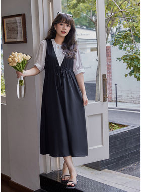 大码设计感假两件宽松裙子女微胖mm夏季新款巨显瘦遮肉正肩连衣裙