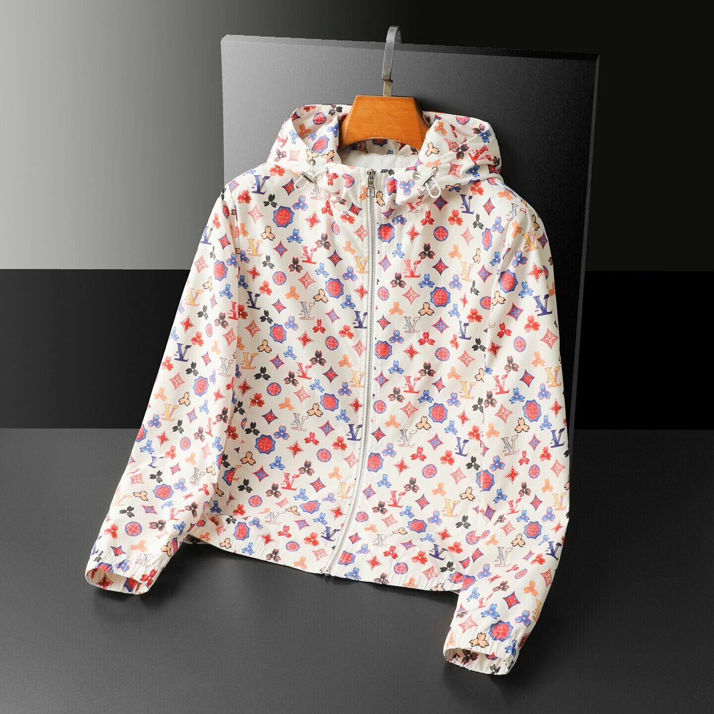 春装新款欧货潮流印花薄款连帽夹克衫修身潮牌男士帅气休闲花外套