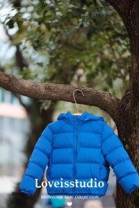 儿童羽绒服日线原厂2023秋冬新款男女童轻盈保暖鸭绒面包内胆外套