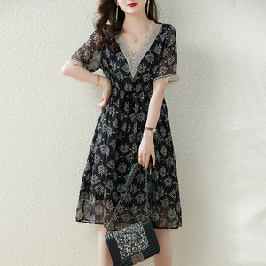 RM9820#镂空V领雪纺连衣裙女装2023夏新款宽松减龄收腰显瘦裙子