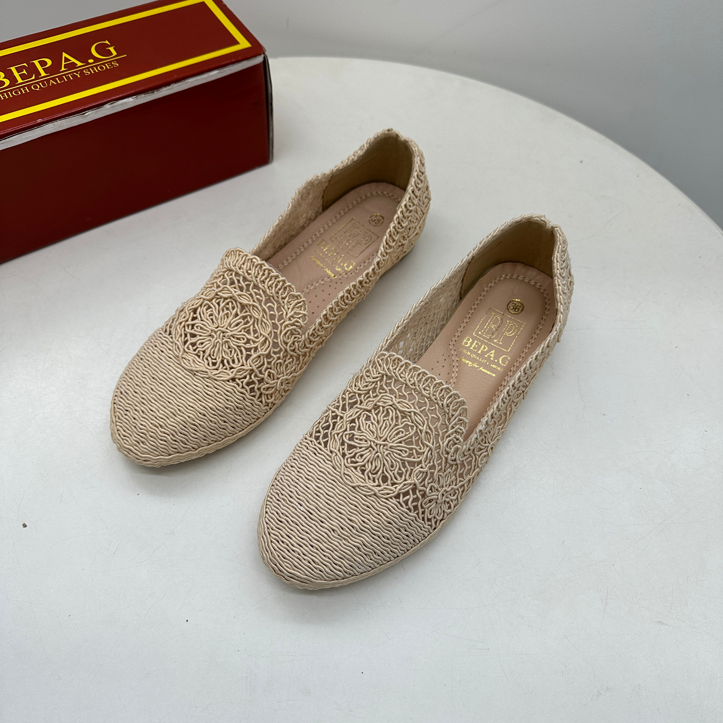 外贸原单大码平底女鞋圆头镂空编织舒适透气一脚蹬渔夫鞋