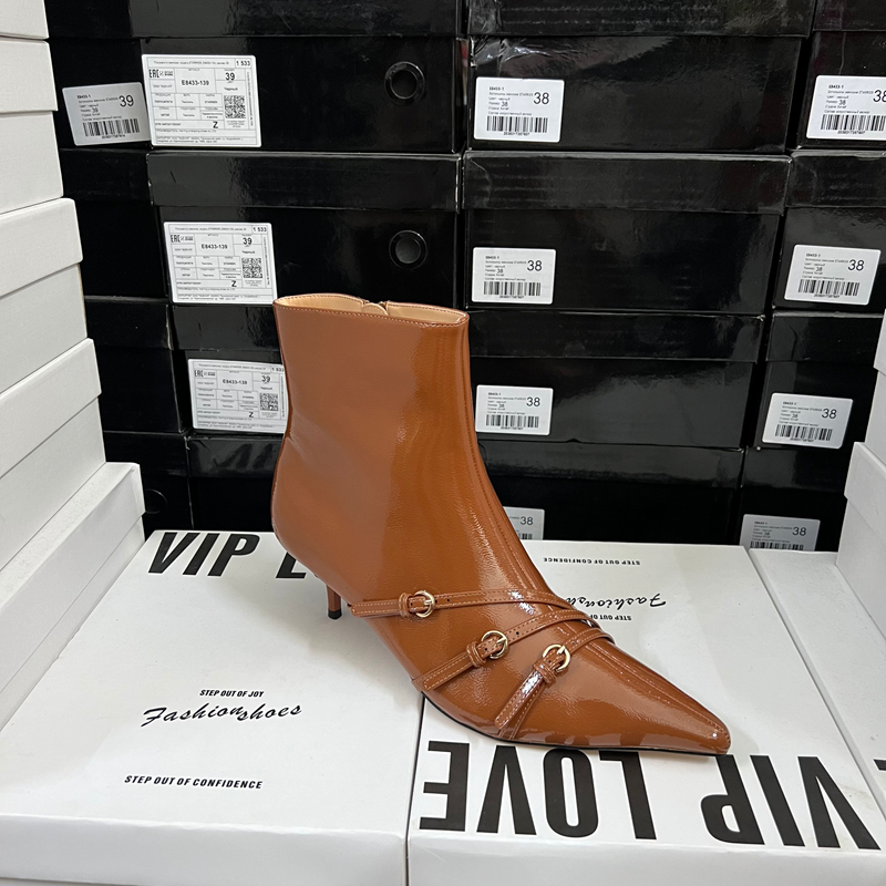 外贸原单出口断码捡漏法式皮带扣尖头细跟侧拉链短筒靴