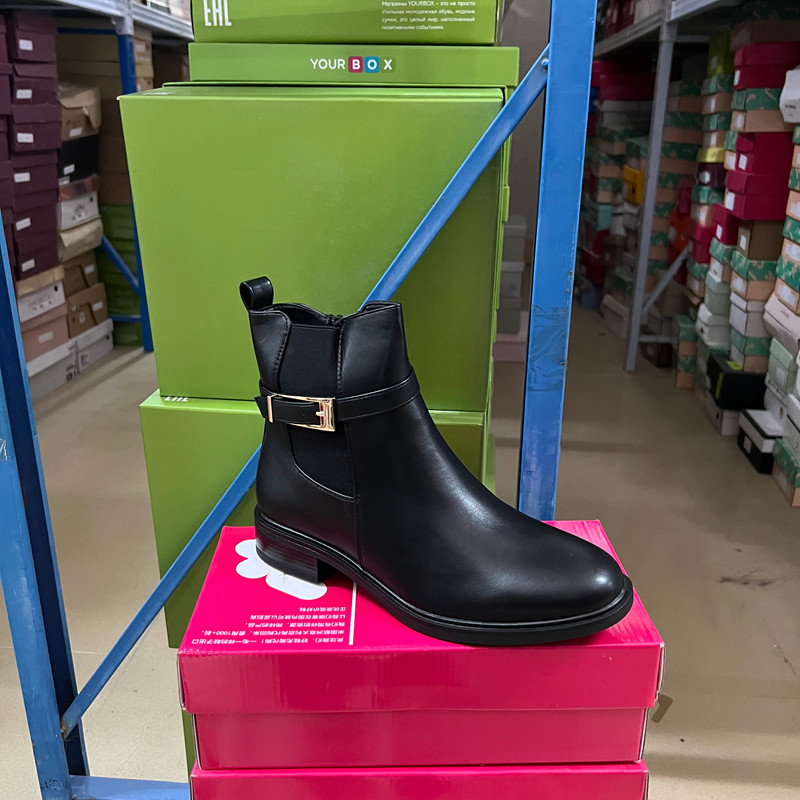 出口大码原单外贸时尚女鞋英伦风圆头低跟金属扣侧拉链短靴,女鞋,切尔西靴,淘宝优惠券,粉丝福利购,淘宝优惠卷