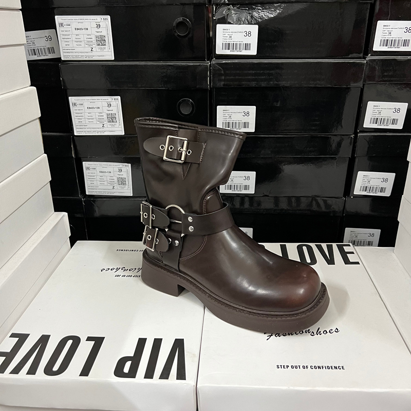 外贸原单出口时尚女鞋圆头粗跟双皮带扣套脚中筒靴子