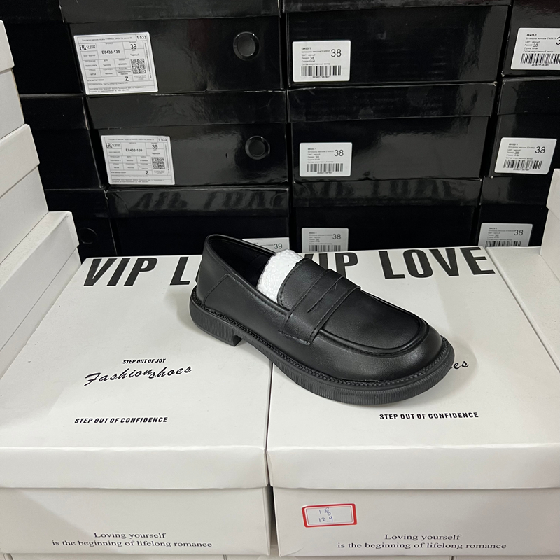 专g撤柜断码捡漏时尚英伦风圆头厚底乐福鞋女一脚蹬漆皮