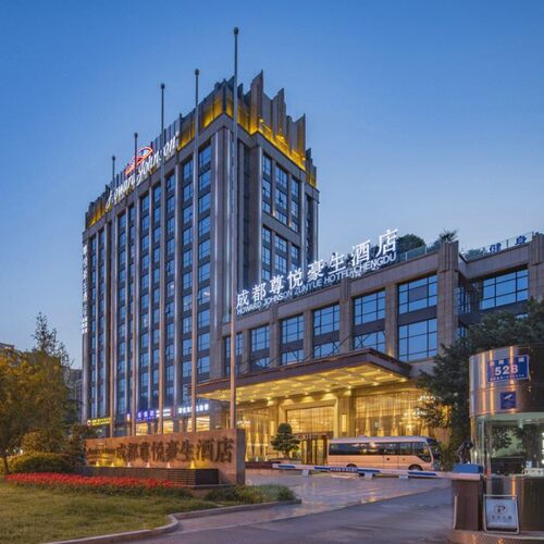 高贵典雅、精致独特的欧式装潢酒店 2晚连住含次日双人早餐 暑期通用不加价 无忧囤货，不约可退
