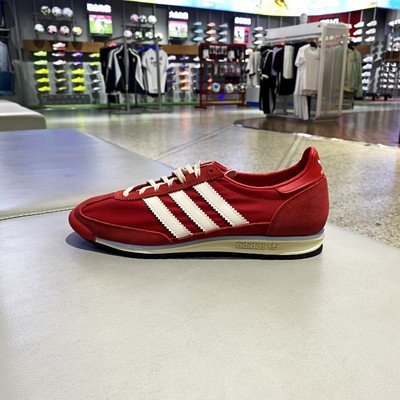 正品阿迪达斯ADIDAS女休闲鞋