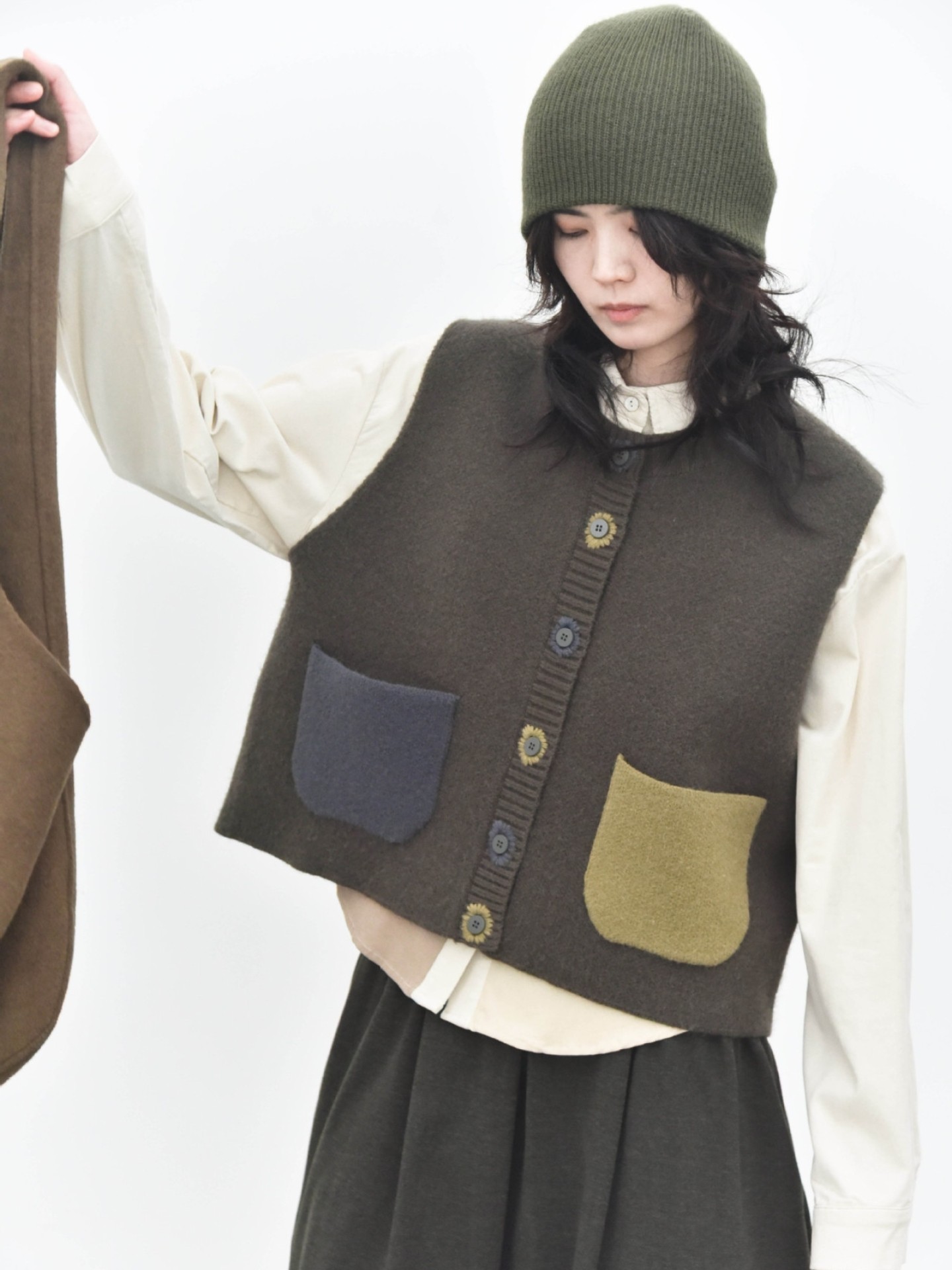 童颜阁秋冬复古小众设计撞色口袋马夹叠穿针织马甲坎肩背心外套女