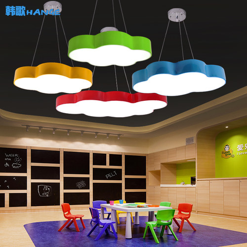 儿童房云朵吊灯简约现代