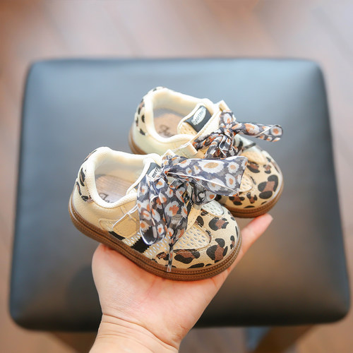 鞋子男宝宝学步鞋软底防滑婴儿鞋夏季女宝豹纹鞋运动鞋1-2-3岁春