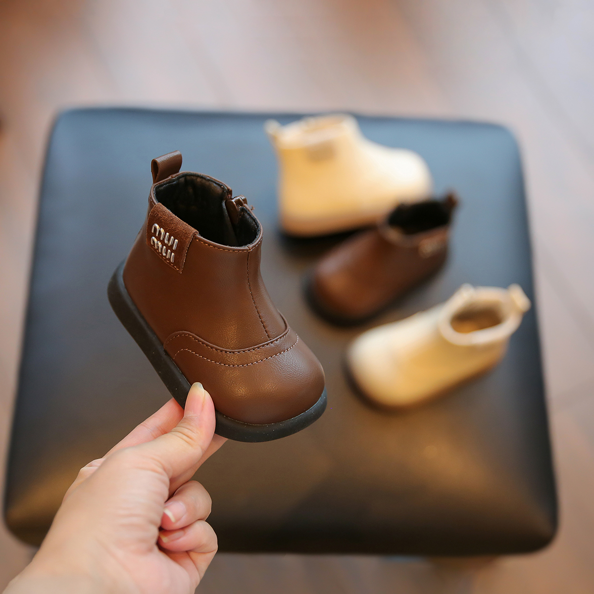 女宝宝靴子时尚简约小皮靴