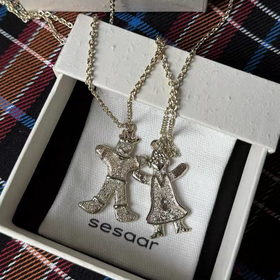 欧美饰品可爱姜饼人一家同款复古肌理珍珠水钻饰品吊坠项链毛衣链,饰品/流行首饰/时尚饰品新,项坠/吊坠,淘宝优惠券,粉丝福利购,淘宝优惠卷