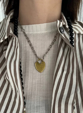 简约复古双色爱心锁项链