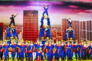 新款咱们工人有力量舞蹈表演服劳动之歌矿工电力成人演出服宽松版