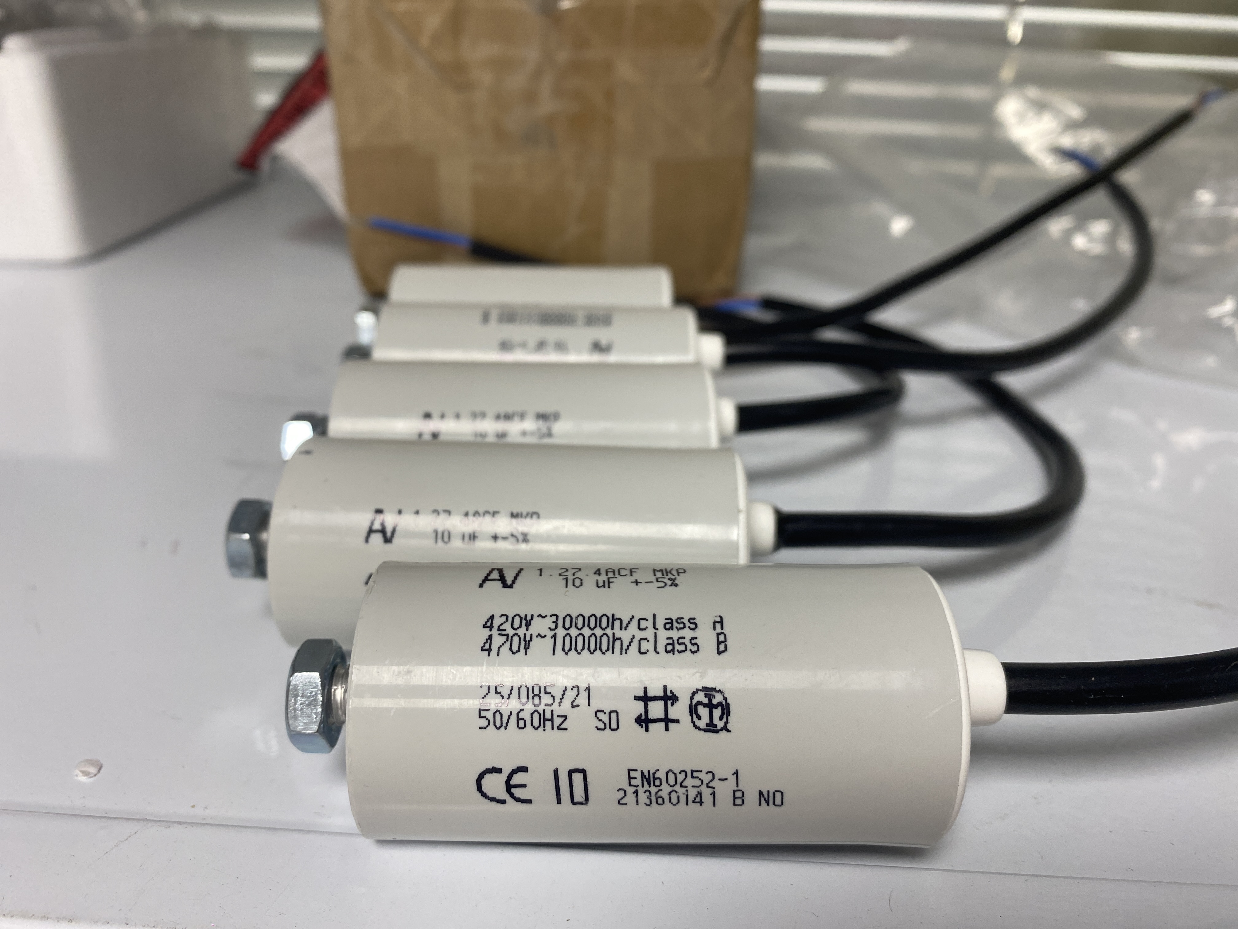 电容器，A V德国品牌启动电容 型号1.27.4ACf  10UF