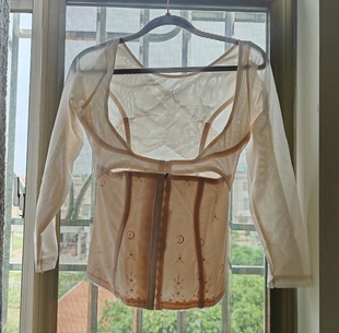 再次降亏本清仓微小黄点美容院两千多瑄妍腰背夹长袖 身材管理 长裤