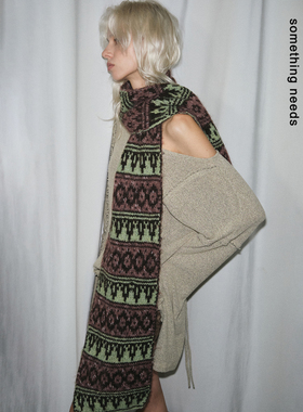 郑佰万 民族风图腾几何个性长宽版围巾女冬保暖撞色鬼马感围脖潮