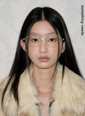 郑佰万 洋气老钱 高级感椭圆金丝半框眼镜女素颜神器防蓝光平光镜