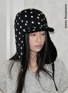 郑佰万 时尚猎手~酷感波点百搭雷锋帽冬季保暖显脸小护耳棒球帽女