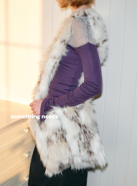 郑佰万 小众设计款斑纹斜挎包个性毛毛单肩包女千禧辣妹托特包潮