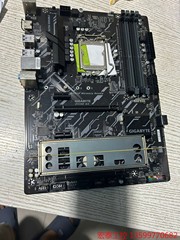 技嘉 Z370主板 ，Z370P D3 。4内存插槽，实物图电子产