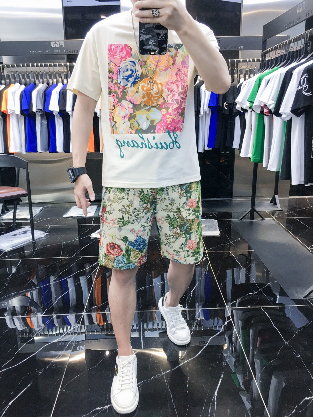 歐貨夏天短袖短褲套裝高級(jí)感男潮牌時(shí)尚2025新款男士一套搭配帥氣