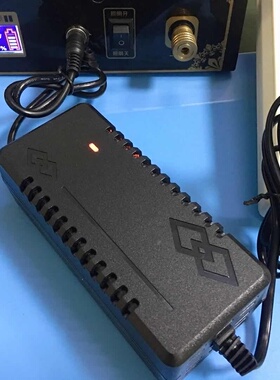 21V2A 锂电池20V手枪钻电动扳手螺丝刀 角磨机工具5串充电器1A 3a