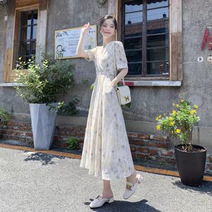 法式茶歇风v领碎花连衣裙女夏季2025夏装新款气质收腰显瘦中长裙