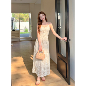 实拍 夏季新款女装法式优雅蕾丝刺绣裙子纯色吊带镂空连衣裙女