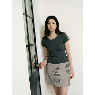 刺绣撞色复古短款 Wild 休闲百搭冰感亲肤罗纹修身 野裁 Tee Trims